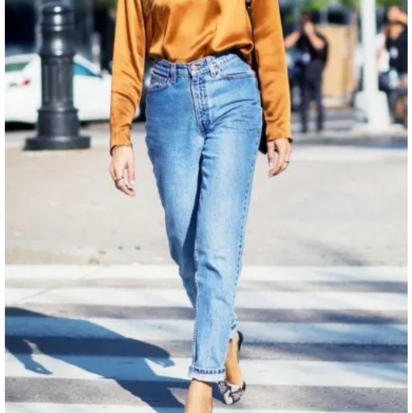 Vintage Levi's 550 Jeans Relaxed Tapered Leg Medium Wash 12 Long - Picture 1 of 7